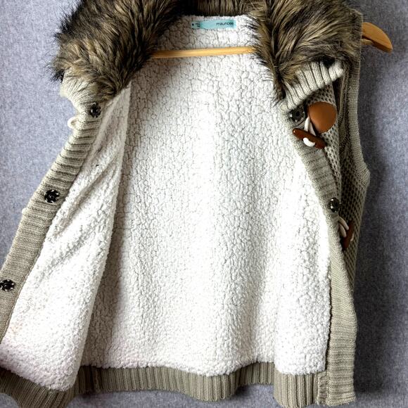 Maurices Sweater Vest Womens Size M Faux Fur Cableknit Toggle Sherpa Lined Tan - Picture 2 of 11